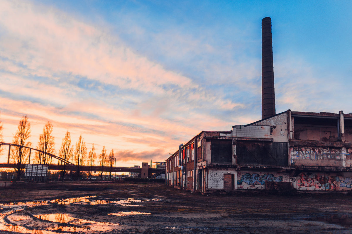 Loading... just a sec